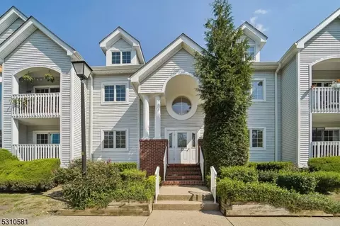 9 Leva Dr # D, Morristown, NJ 07960