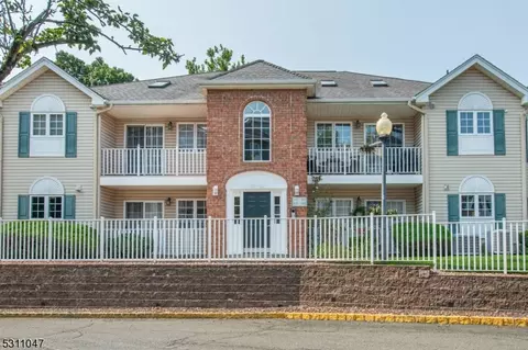 105 Roseland Ave #1603, Caldwell, NJ 07006