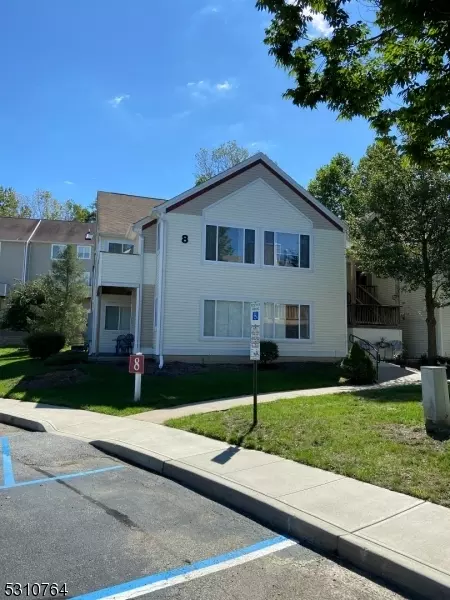 87 Falcon Ridge Way #87, Hamburg, NJ 07419