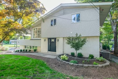 569 Green Pond Rd, Rockaway Twp, NJ 07866
