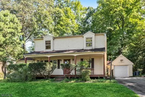 151 Pines Lake Dr, Wayne, NJ 07470 photo 2