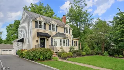20 Rosemilt Pl, Morristown, NJ 07960