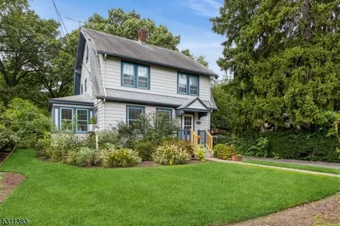 81 Vreeland Ave, Nutley, NJ 07110