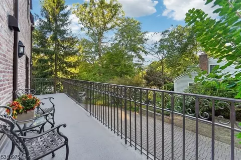 16 Warwick Rd, Summit, NJ 07901 photo 28