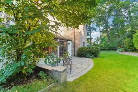 16 Warwick Rd, Summit, NJ 07901 photo 27