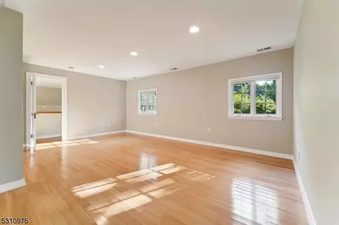 16 Warwick Rd, Summit, NJ 07901 photo 22