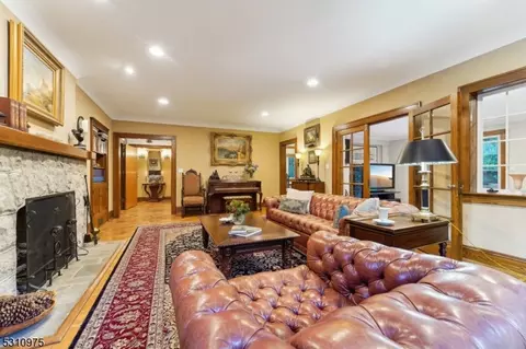 16 Warwick Rd, Summit, NJ 07901 photo 4