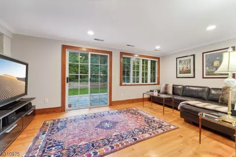 16 Warwick Rd, Summit, NJ 07901 photo 6