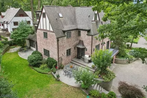 16 Warwick Rd, Summit, NJ 07901 photo 36