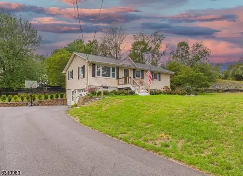 50 Skytop Rd, Wantage, NJ 07461