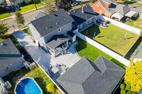 170 Mount Pleasant Ave, Wallington, NJ 07057