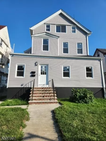 106 S Clinton St #2, East Orange, NJ 07018