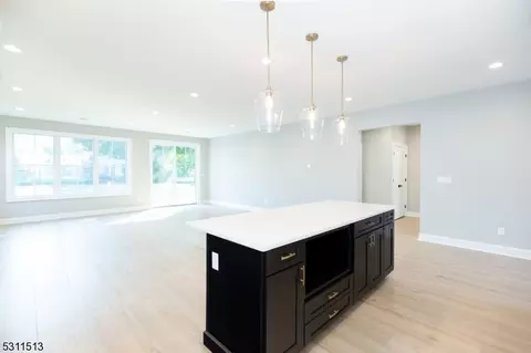 32 Weldon Rd, Edison, NJ 08817 photo 14