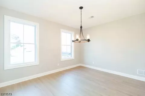 32 Weldon Rd, Edison, NJ 08817 photo 7
