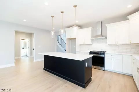 32 Weldon Rd, Edison, NJ 08817 photo 13