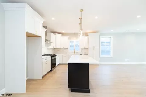 32 Weldon Rd, Edison, NJ 08817 photo 11