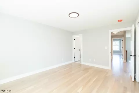 32 Weldon Rd, Edison, NJ 08817 photo 36