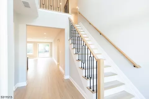 32 Weldon Rd, Edison, NJ 08817 photo 5