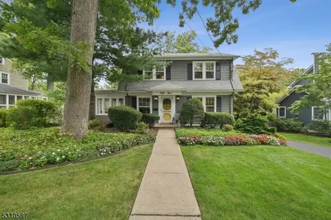 53 Fairwood Rd, Madison, NJ 07940