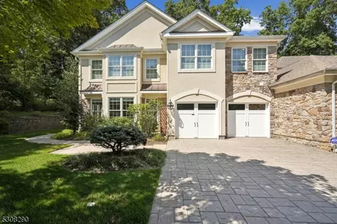 64 Lara Pl, Warren, NJ 07059