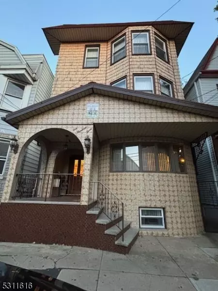 103 Garrison St, Newark, NJ 07105