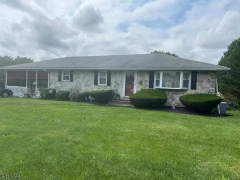 424 Pershing Ave, Phillipsburg, NJ 08865