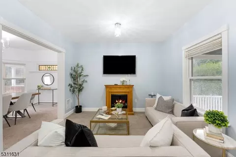 112 Elm Ave, Hackensack, NJ 07601 photo 2
