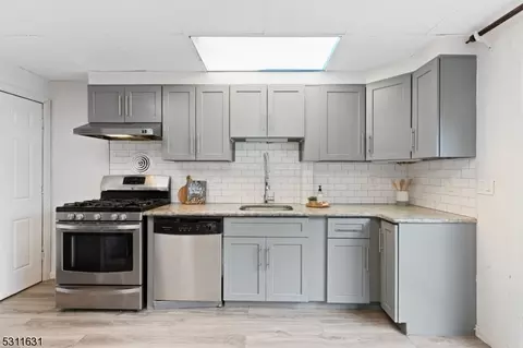 112 Elm Ave, Hackensack, NJ 07601 photo 6