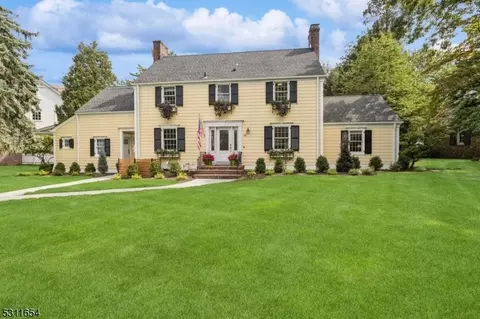34 Fairhill Rd, Westfield, NJ 07090