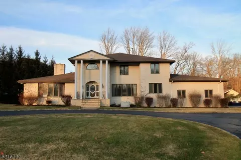 251 Bee Meadow Pkwy, Parsippany-troy Hills Twp, NJ 07981