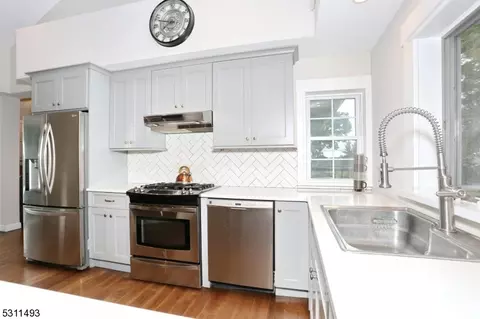 9 Prospect, Wayne, NJ 07470 photo 4