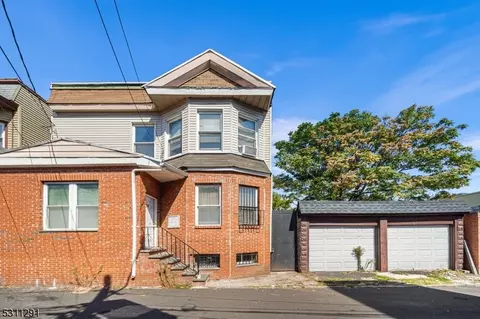 56-58 Cortland Pl, Newark, NJ 07105