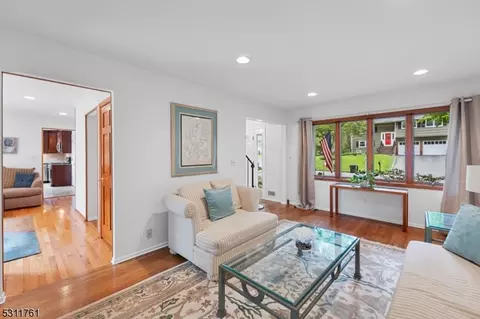 53 Deer Path Dr, Mount Olive, NJ 07836 photo 8
