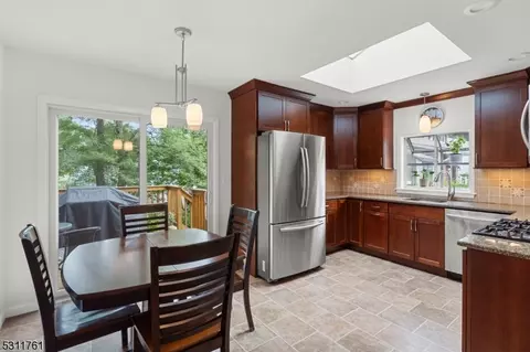 53 Deer Path Dr, Mount Olive, NJ 07836 photo 12