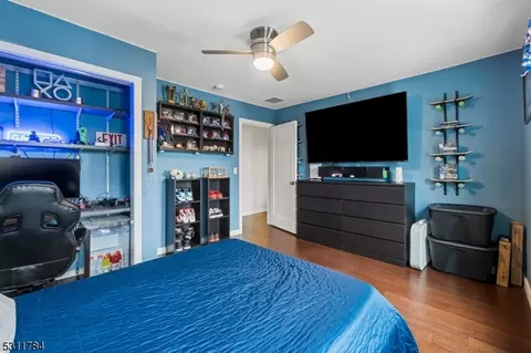 695 Devon St, Kearny, NJ 07032 photo 24