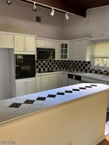 711 Indian Rd, Wayne, NJ 07470 photo 6