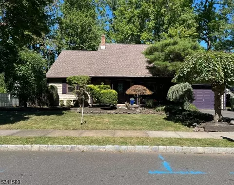 220 W Locust Ave, Edison, NJ 08820