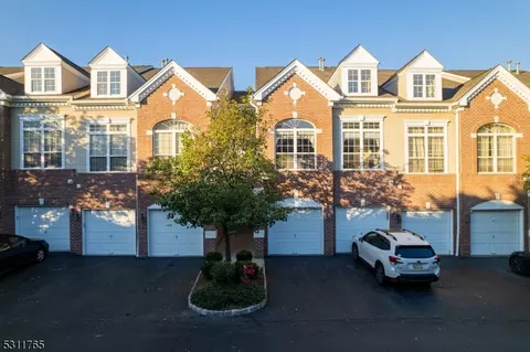 1014 Redspire Dr, Union, NJ 07083