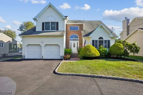 370 Westfield Ave, Clark, NJ 07066