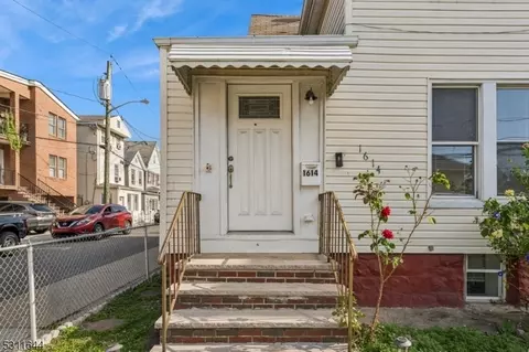 1614 52nd St, North Bergen, NJ 07047