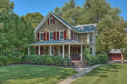 80 Main St, Califon, NJ 07830