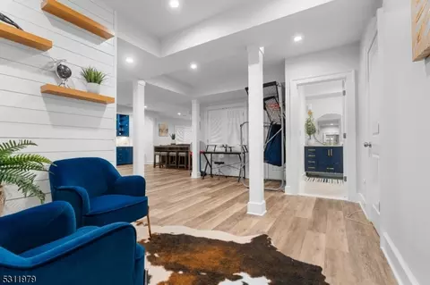 205 Homestead Rd, Paramus, NJ 07652 photo 34