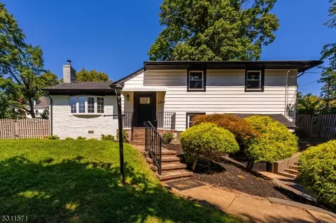 1313 Martine Ave #1317, Plainfield, NJ 07060