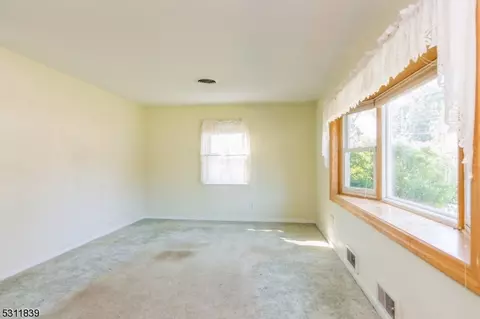 30 Lynn Ave, Middlesex, NJ 08846 photo 19