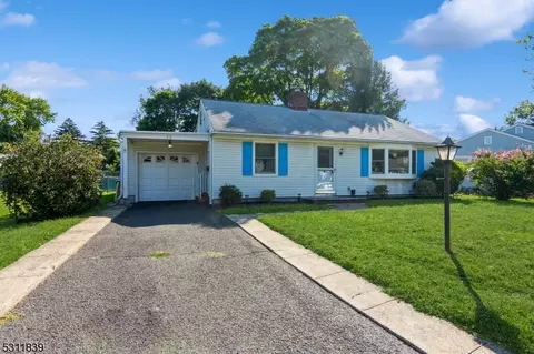 30 Lynn Ave, Middlesex, NJ 08846