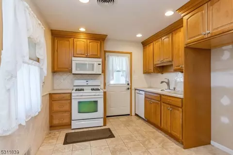 30 Lynn Ave, Middlesex, NJ 08846 photo 20