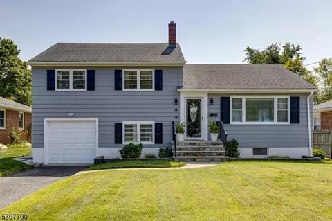 701 Denninger Rd, North Plainfield, NJ 07063