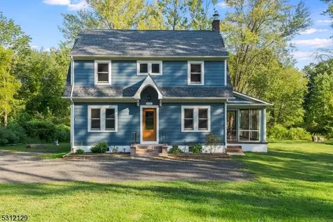 395 Rockaway Valley Rd, Boonton Twp, NJ 07005