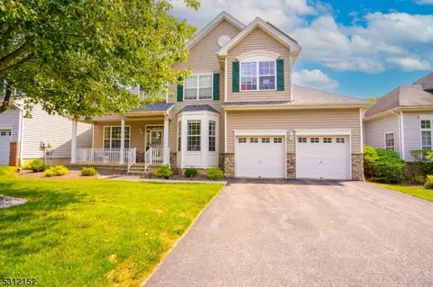 42 Colts Ln, Flemington, NJ 08822