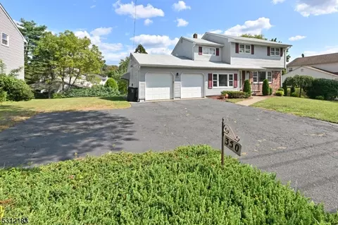 350 Forest Ave, Paramus, NJ 07652 photo 24